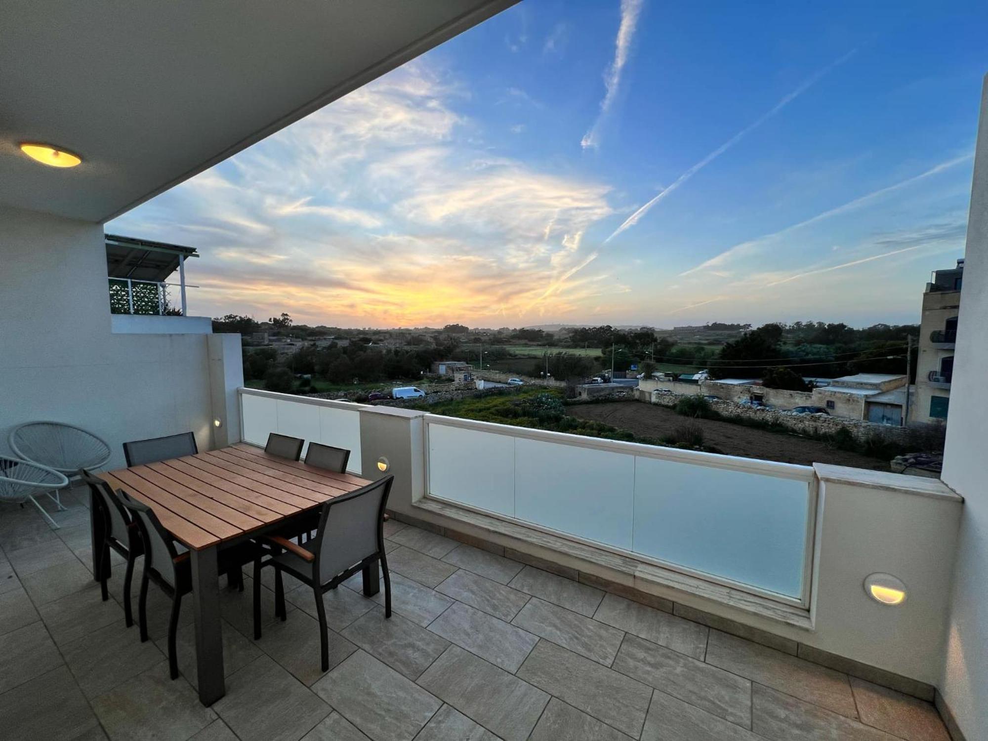 Carousel Apartments Qrendi Luaran gambar